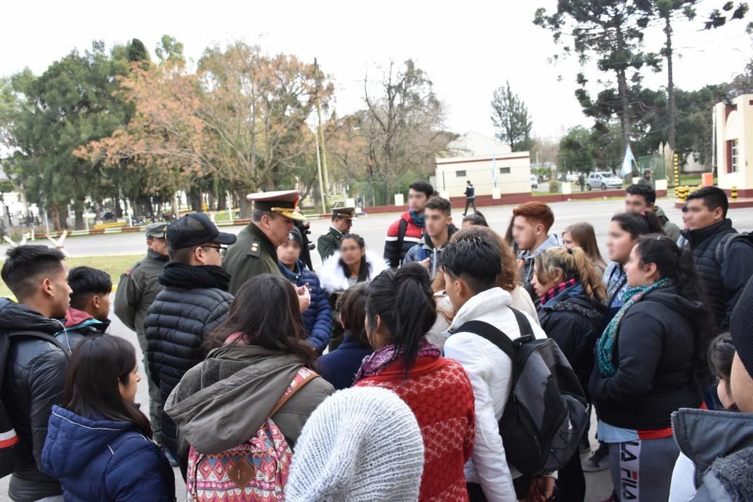 Dónde es la inscripción presencial para el Servicio Cívico Voluntario en Valores en Provincia