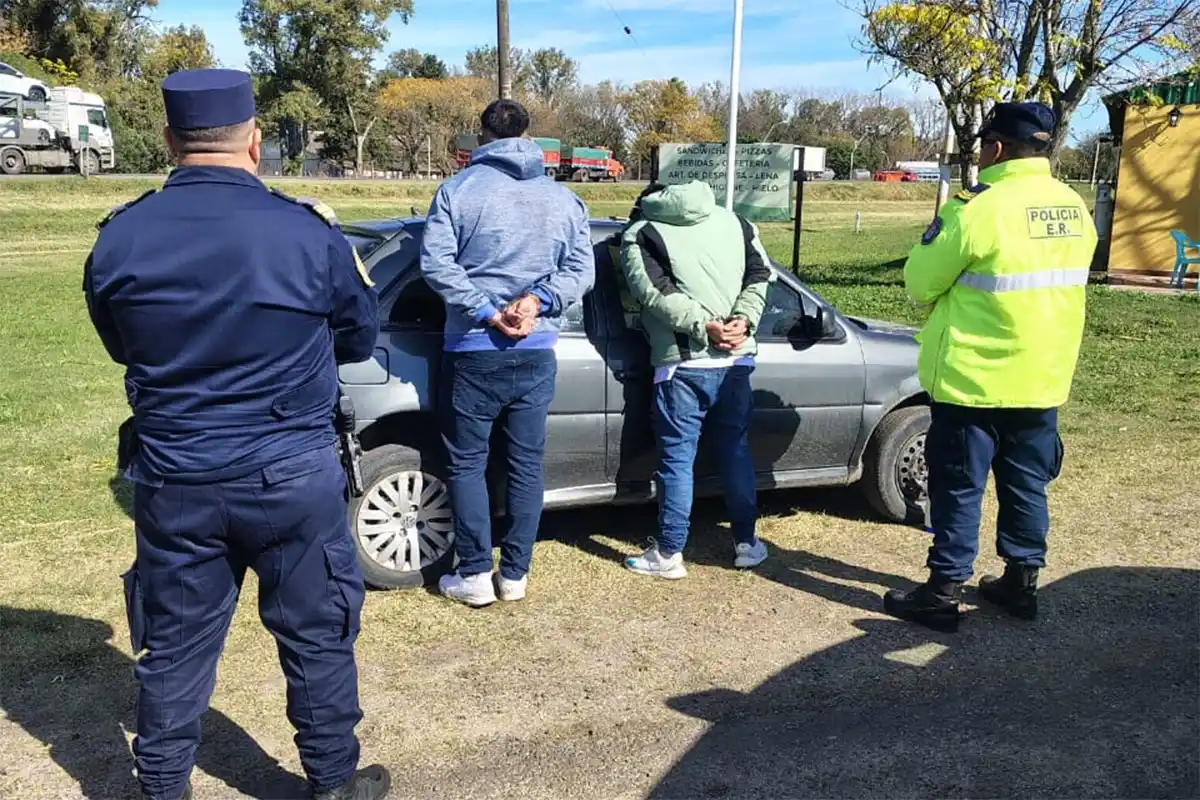 Simularon una operación bancaria y le robaron $400.000 a un jubilado, pero fueron descubiertos