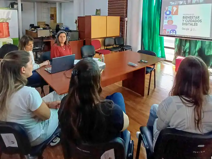 Equipos de salud se capacitaron sobre el impacto de las tecnologías en el bienestar de infancias y adolescencias