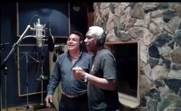 Rondalla Venezolana revela tema con Henry Stephen