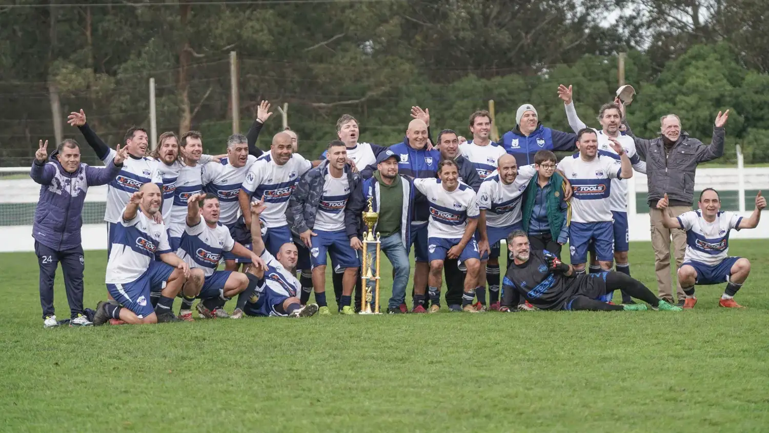 Liga Nacional de Clubes Senior - Región Necochea - 10