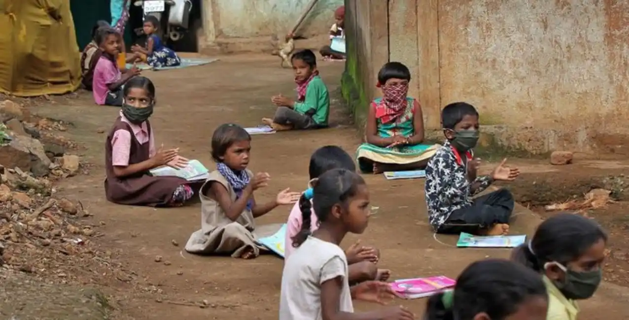 India reabre las escuelas en regiones con bajos casos de coronavirus