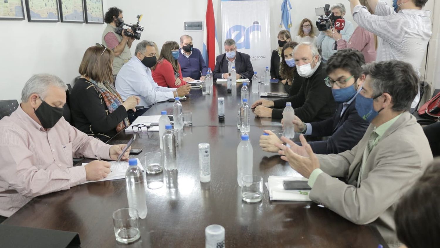 ATE sostiene que la oferta del 10% de aumento que hizo el gobierno "es mezquina"
