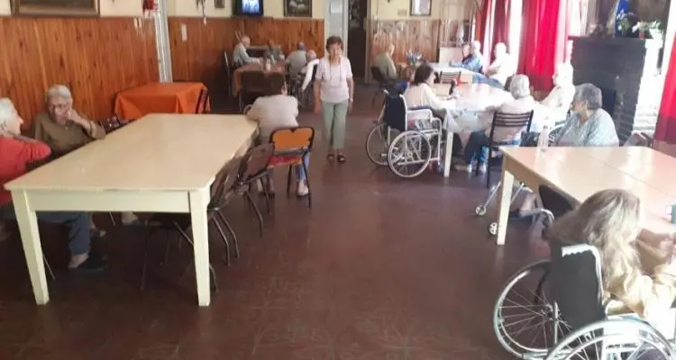 Casa de Ancianos impulsa una “meriencena” para que la comunidad comparta con los abuelos