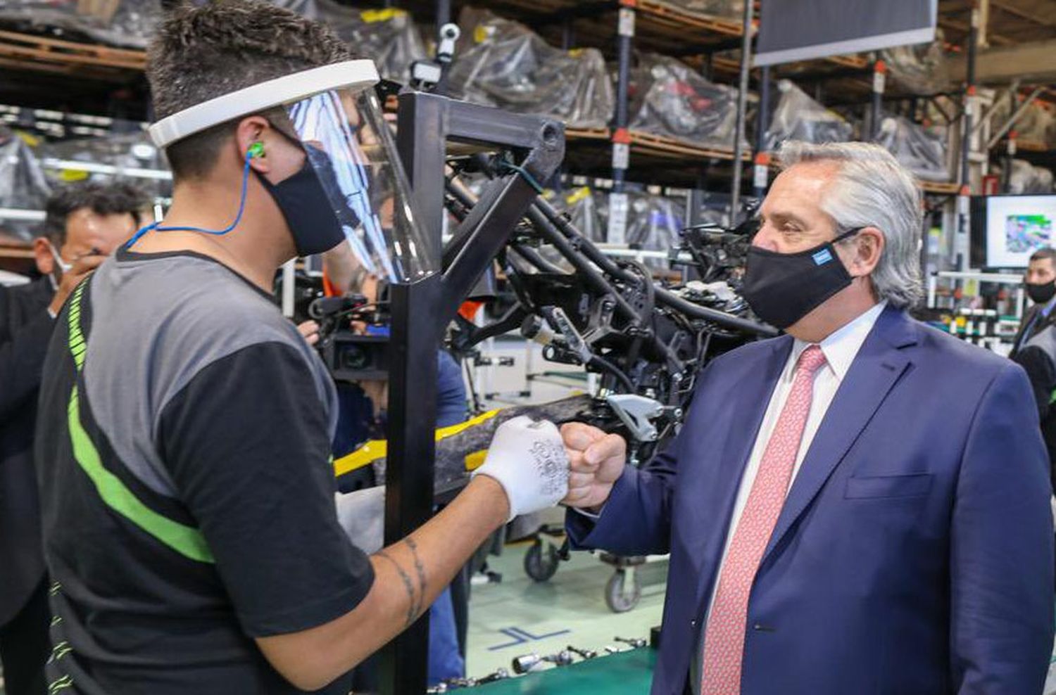 Alberto Fernández visitó la provincia para anuncios importantes de dos empresas de la región