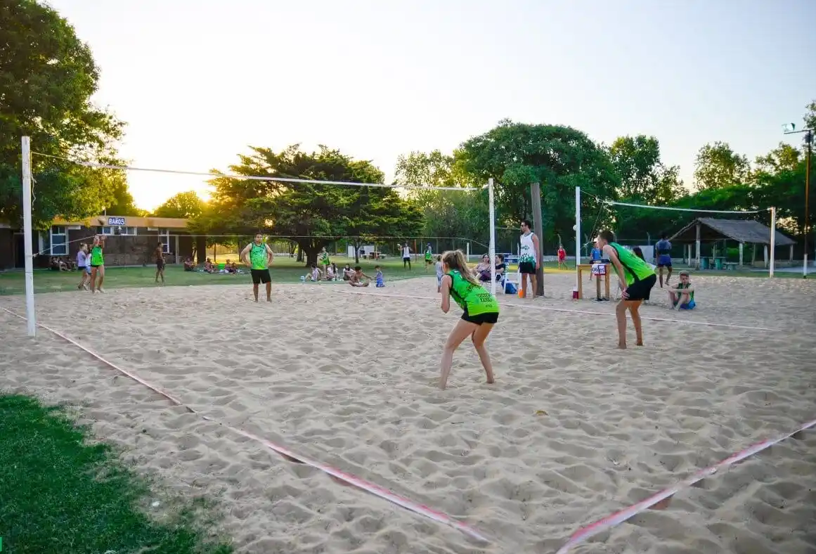 Precios de la temporada en el polideportivo
