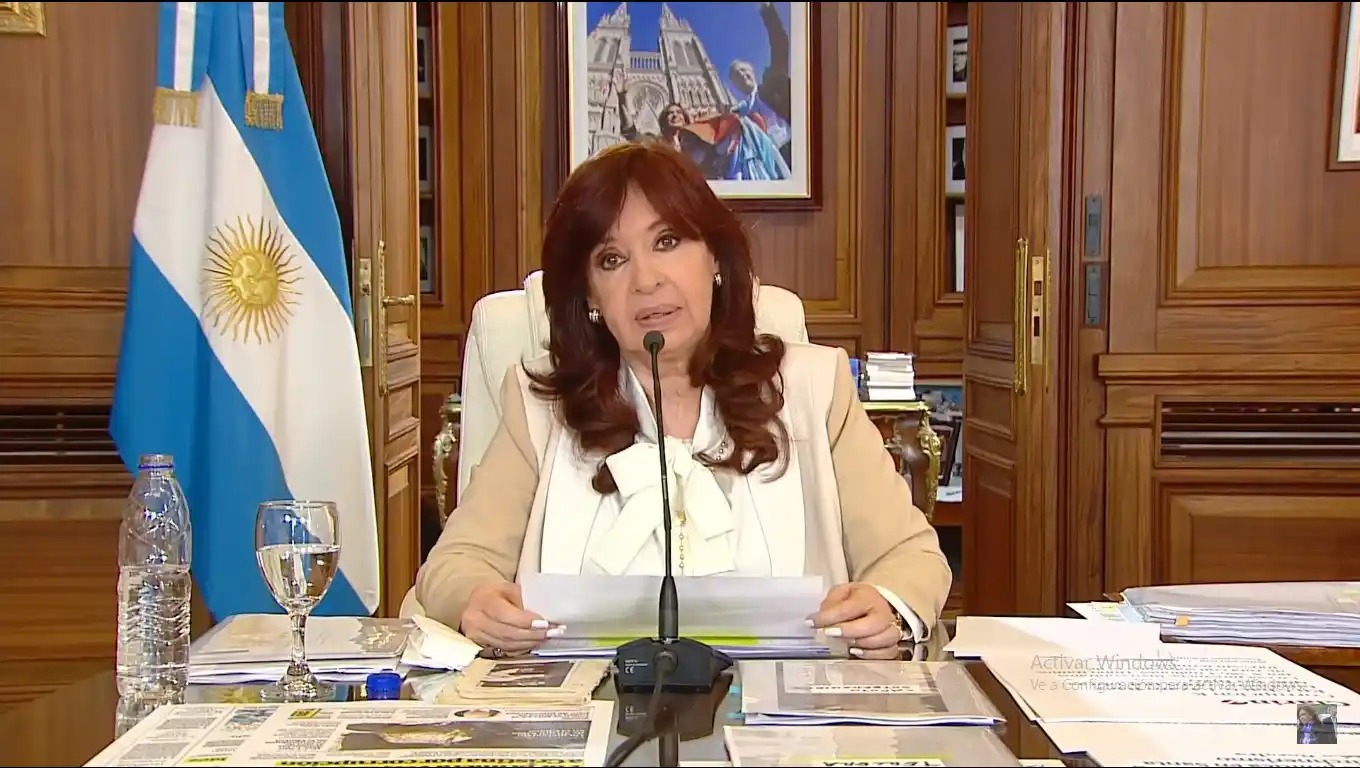 La vicepresidenta cuestionó al gobierno por el aumento en las cuotas de medicina prepaga