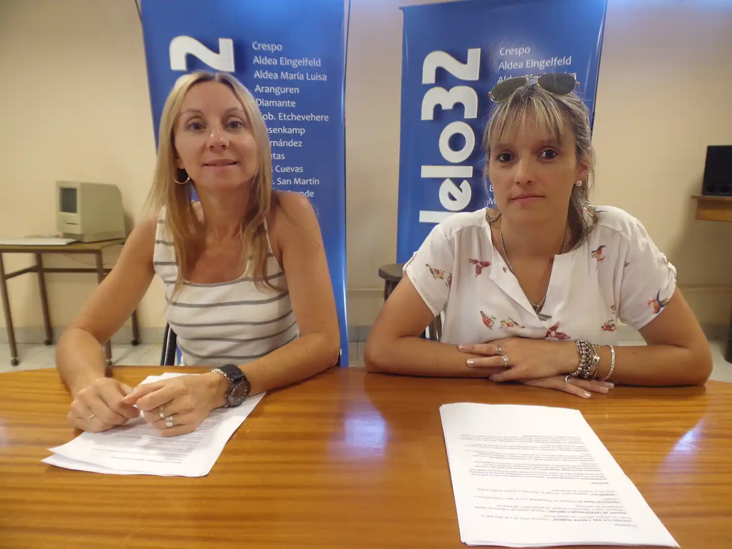 La licenciada Andrea Barón y la relacionista Ivana Capellino explicaron los alcances de las prestaciones y programas que brinda la Oficina de Empleo