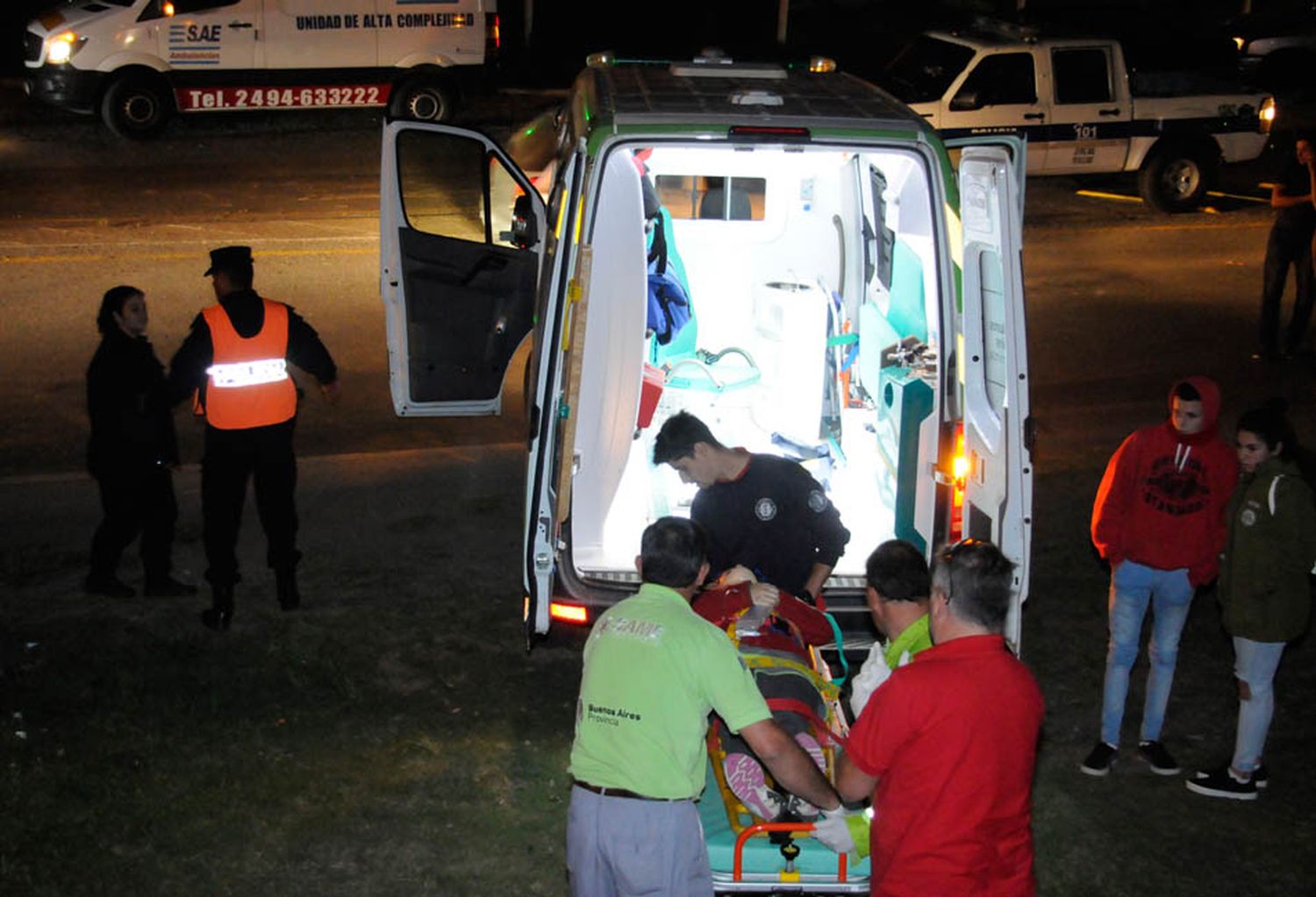 Un camión rompió el extremo de dirección y provocó un accidente en Estrada al 700