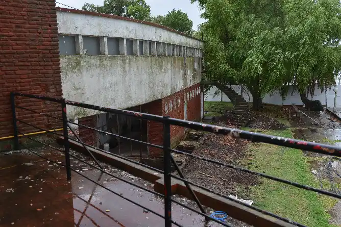 Avanza la puesta en valor del emblemático edificio del Turista en Chascomús