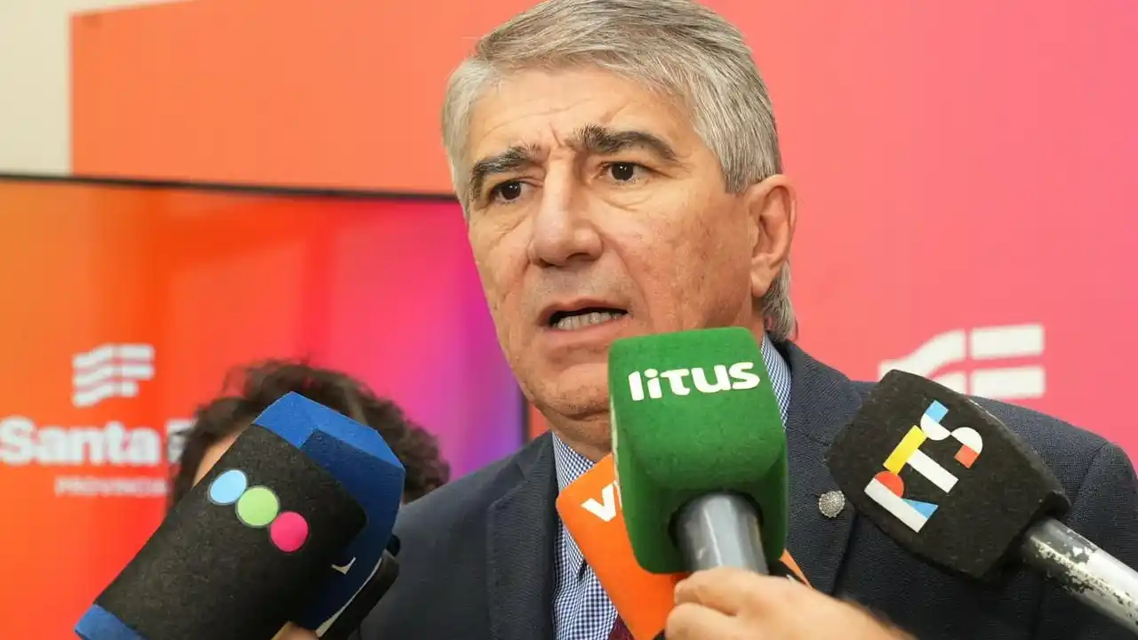 La provincia informó cómo le pagarán el aumento acordado a los estatales, incluidos los docentes a pesar de que rechazaron la oferta.