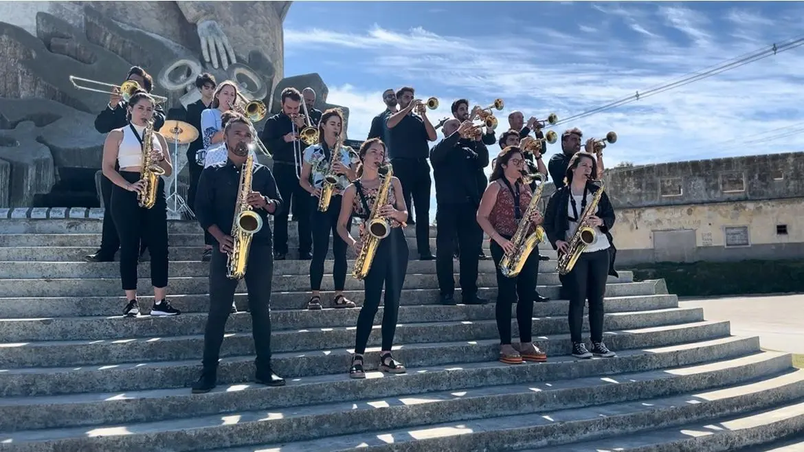 Senior Big Band. Bajo la dirección de Juan Carlos Gesualdi, ofrecerá un concierto solidario en enero