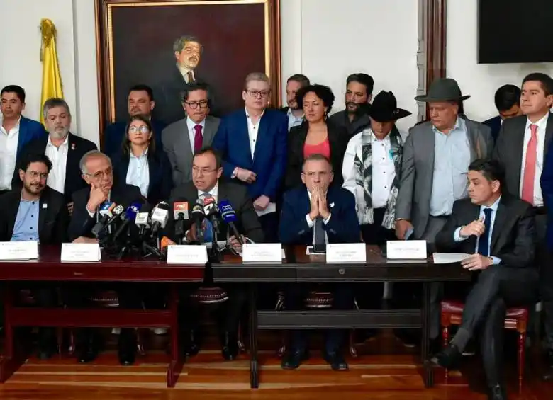 Gobierno de Petro presenta al Congreso su «Paz Total» (+detalles)