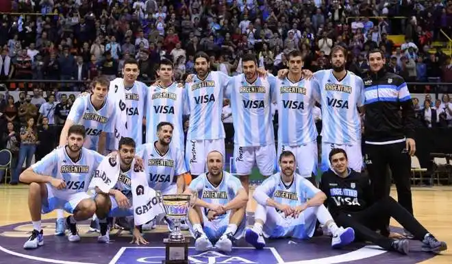 Brillará Blanca, Celeste y Dorada