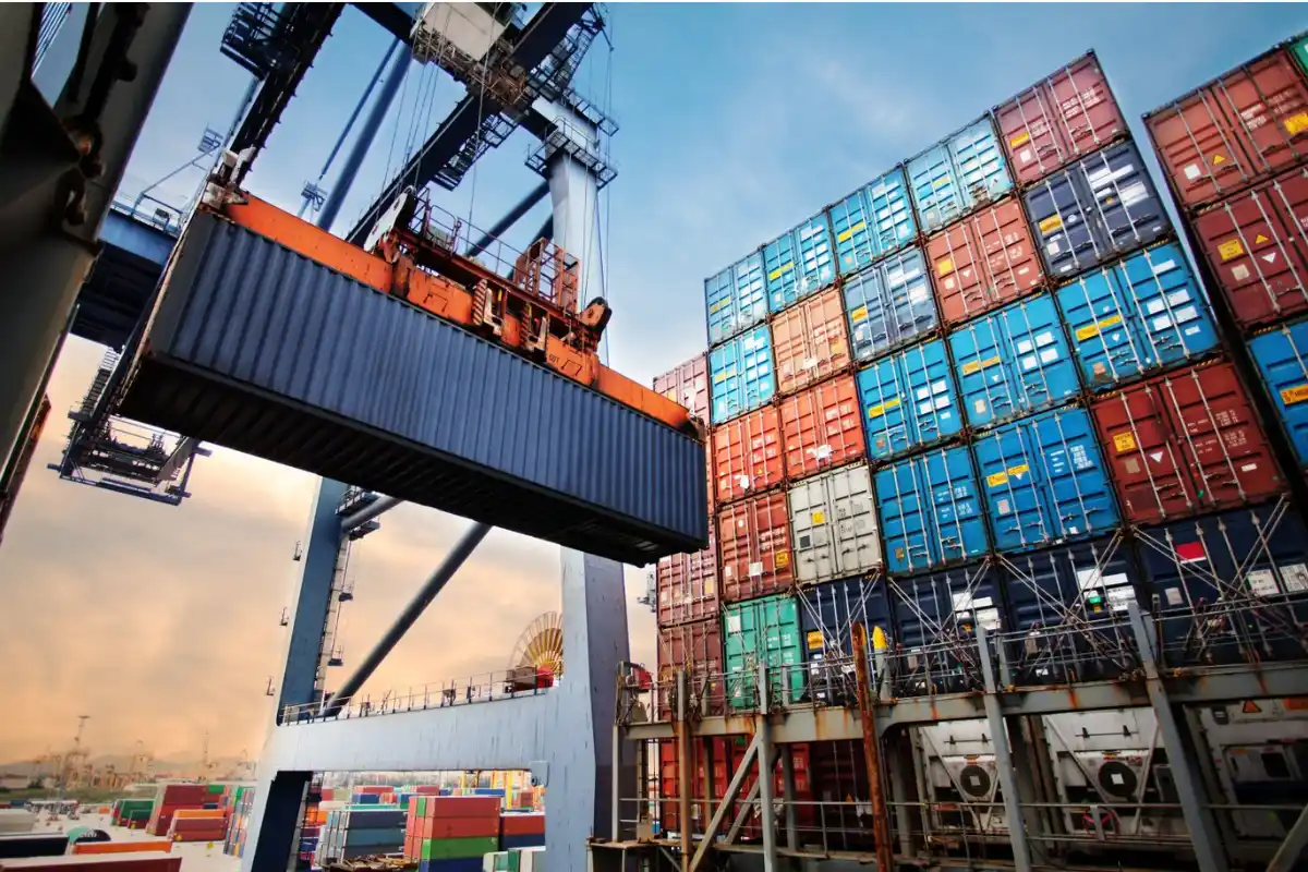 El Ministerio de Economía anunciará la liberación de importaciones