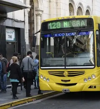 Por el alza de costos, se estudia una suba del boleto