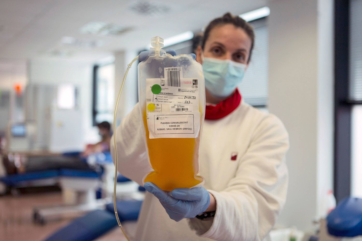 Se autorizó el uso de plasma de convalecientes como terapia experimental