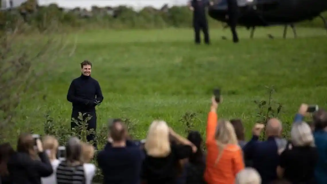 VIDEO: Tom Cruise saltó al vació con su moto para «Misión Imposible 7»