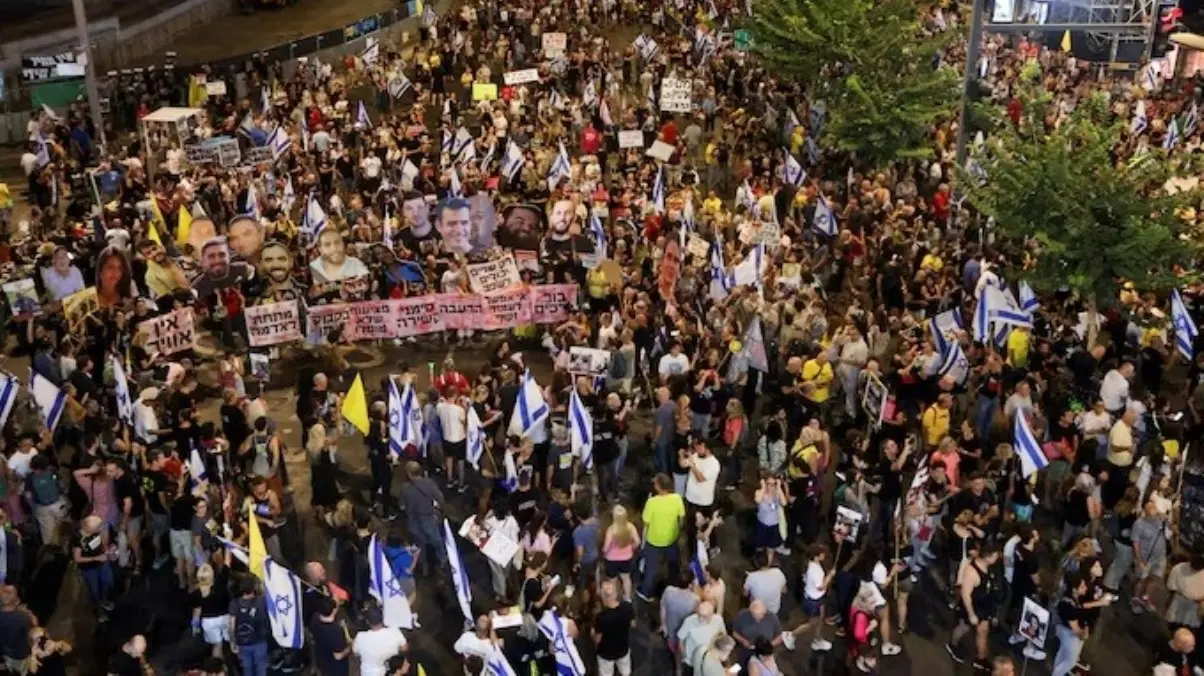 Intensas protestas en Israel continúan exigiendo a Netanyahu establecer acuerdo con Hamás