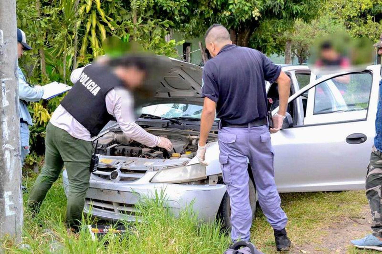 Tentativa de femicidio: dos sujetos atacaron
con arma de fuego a una mujer en su casa