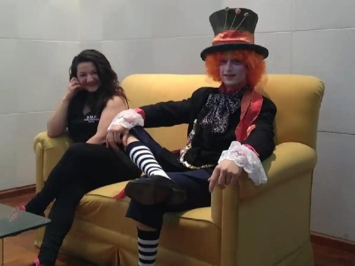 Con el Sombrerero Loco y Alicia, el Ballet Patria propone un lindo show