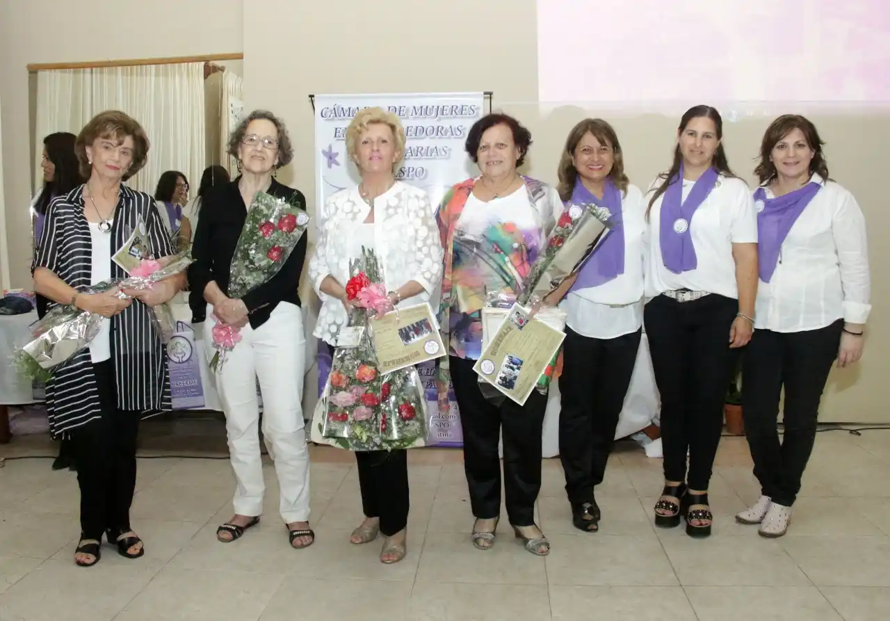 CREERME cerró el año con una noche de reconocimientos