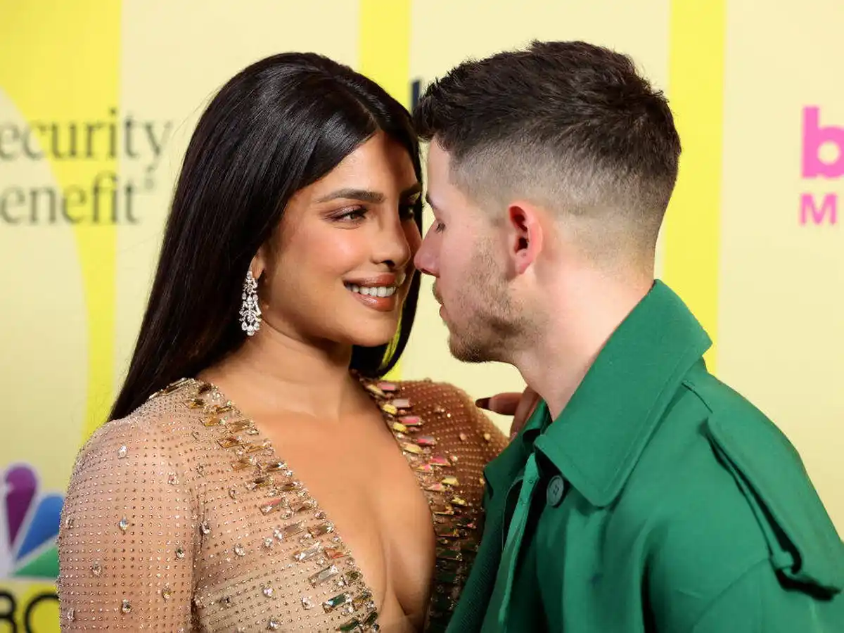 Nick Jonas y Priyanka Chopra mostraron a su bebé tras 100 días en cuidados intensivos