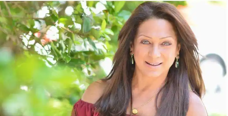 Gledys Ibarra denuncia en desgarrador video que quieren extorsionarla