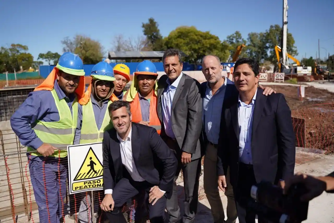 Insaurralde y Massa en Pilar: Recorrieron avances de obra del primer paso bajo nivel en la historia del distrito