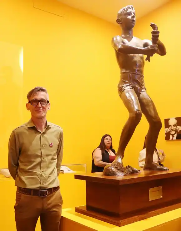 Abren al público la emblemática escultura Muchacho del Paraná