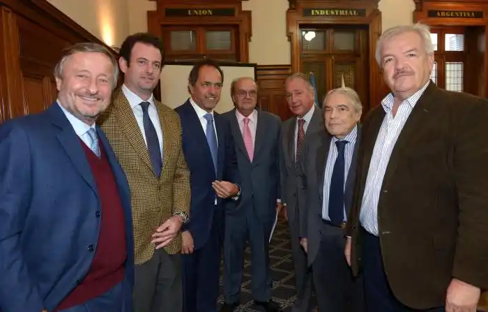Scioli se reunió con la cúpula de la UIA