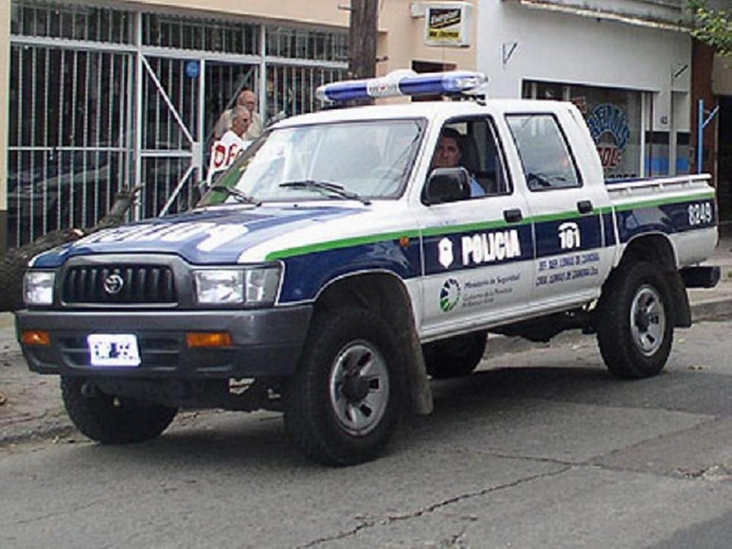 Lomas del Mirador: Resistió un asalto y lo asesinaron frente a su esposa y sus hijos 