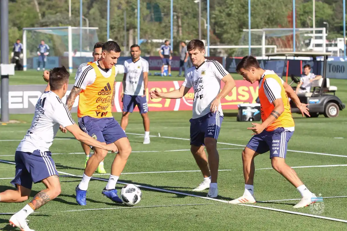 Selección: Scaloni define el equipo titular para enfrentar a México