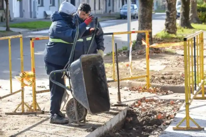 Concluyeron las tareas de reparación de la red de agua en calle Alvear