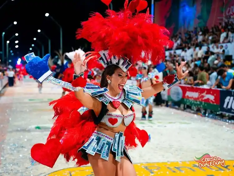La tercera noche promete otro gran espectáculo. (Foto: MG).