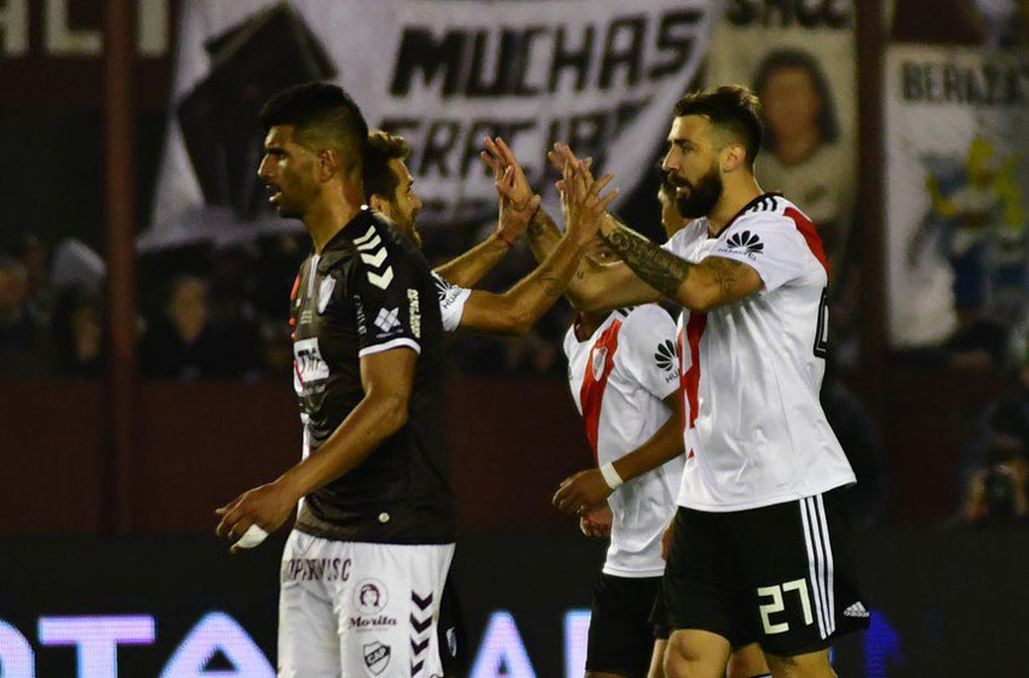 River eliminó a Platense a puro penal