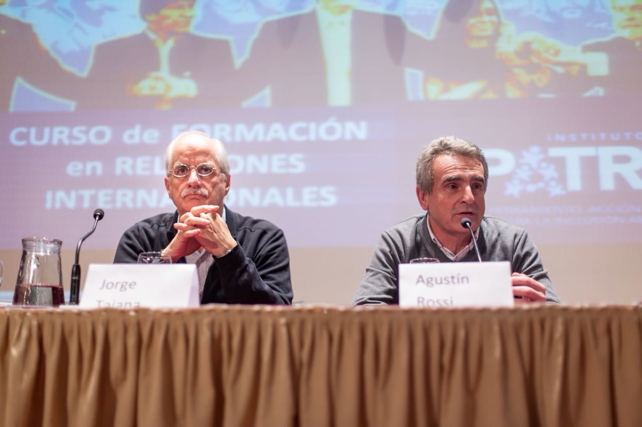 Ensenada: Rossi y Taiana encabezan botadura de compuerta construida por Astillero Río Santiago