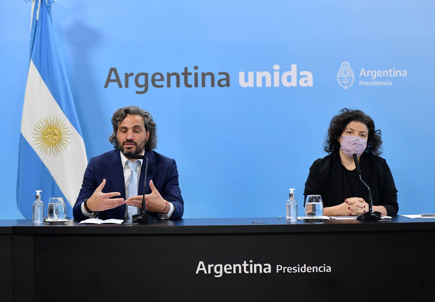 Santiago Cafiero y Carla Vizzotti adelantaron las medidas adoptadas.