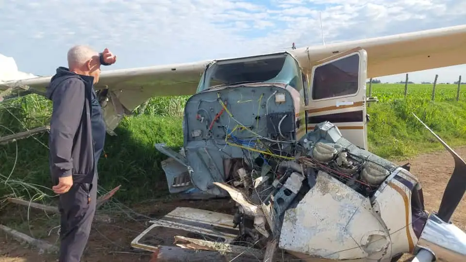 avioneta abandonada arequito - 2