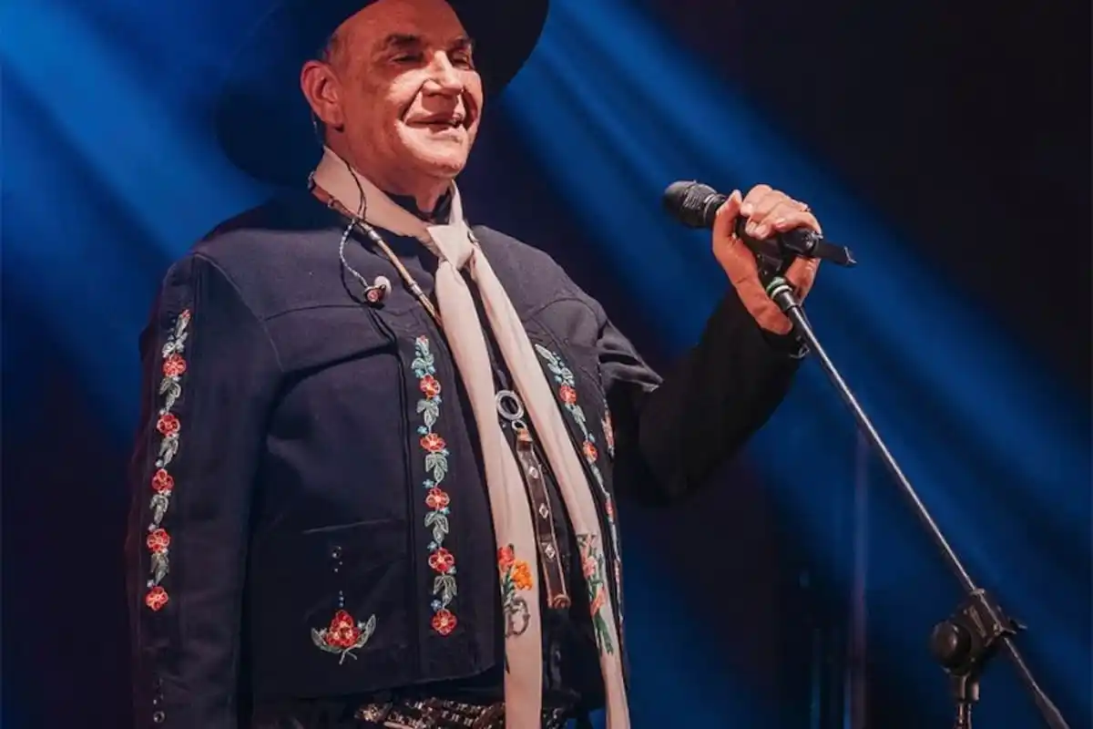 El eje del debate no se centró en la trayectoria del músico, sino en el carácter vitalicio del beneficio y su financiamiento con fondos estatales en el contexto actual.