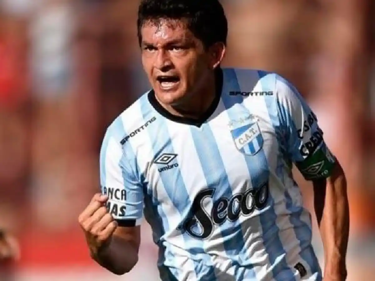 Atlético Tucumán visita a Peñarol