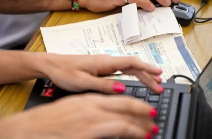 Los aumentos que llegan en abril y hacen ajustar la billetera