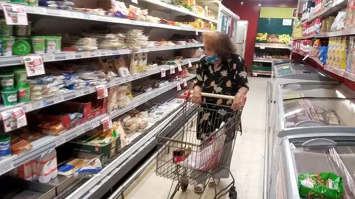 La inflación se disparó a 6,7% en marzo y acumuló en el primer trimestre 16%, máximo en tres décadas