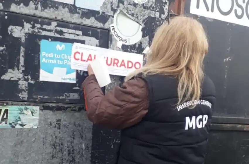 Clausuran un local sin habilitación para vender bebidas alcohólicas