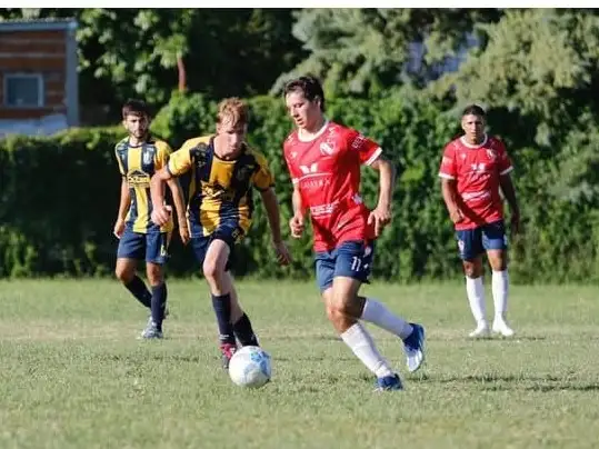 Independiente venció por la mínima a Juventud Urdinarrain y sumó sus primeros 3 puntos en el torneo (crédito: Gol Entra).