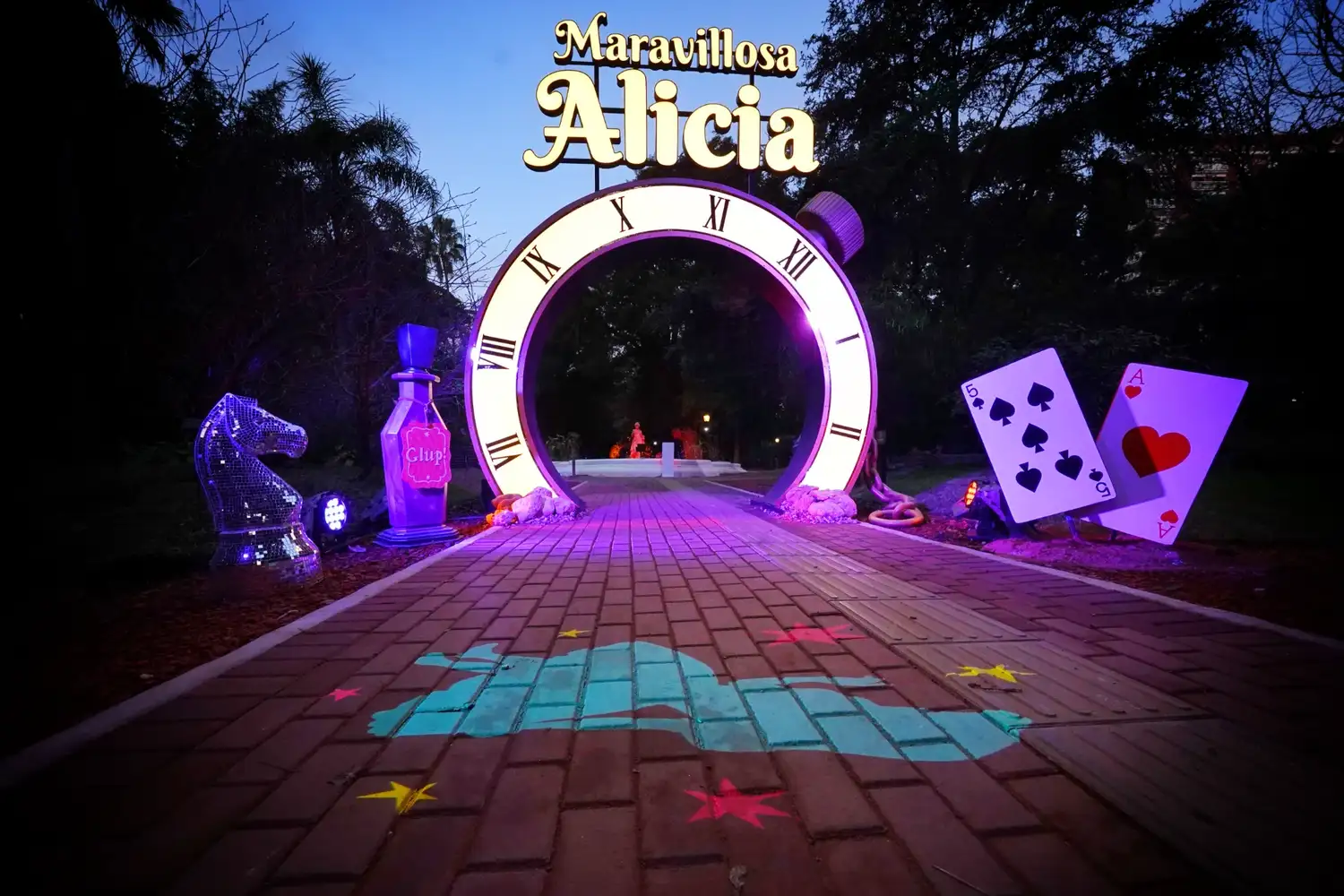 Maravillosa Alicia suma nuevas funciones para vacaciones de invierno