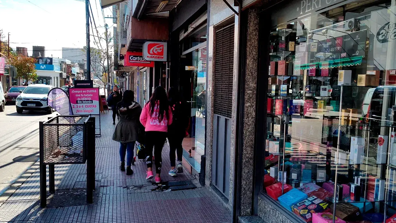Perfumería y textil lideraron la recuperación de agosto.