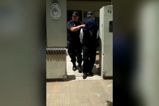 El chofer del micro que volcó en la Ruta 2 afirma que hubo una «falla mecánica»