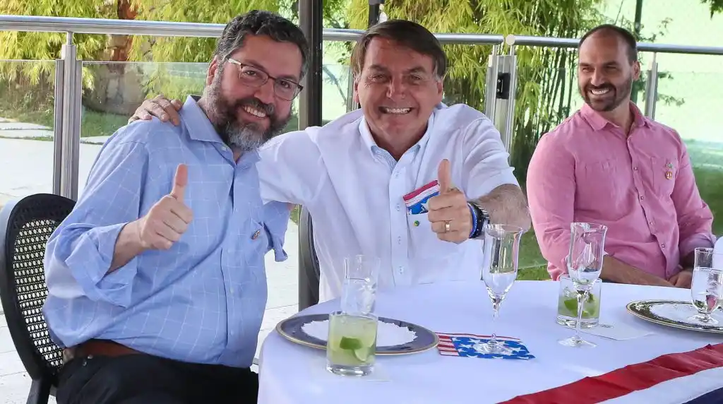La pandemia se acelera en Brasil y Estados Unidos, advirtió la OMS