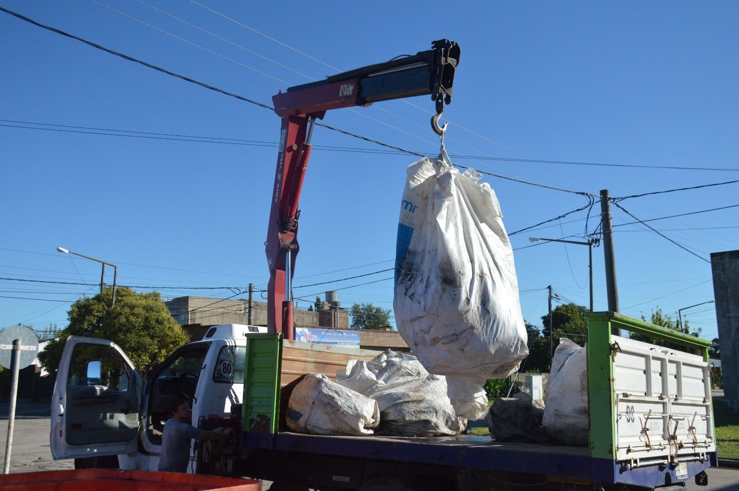 Recolección de restos verdes y de obra en Venado